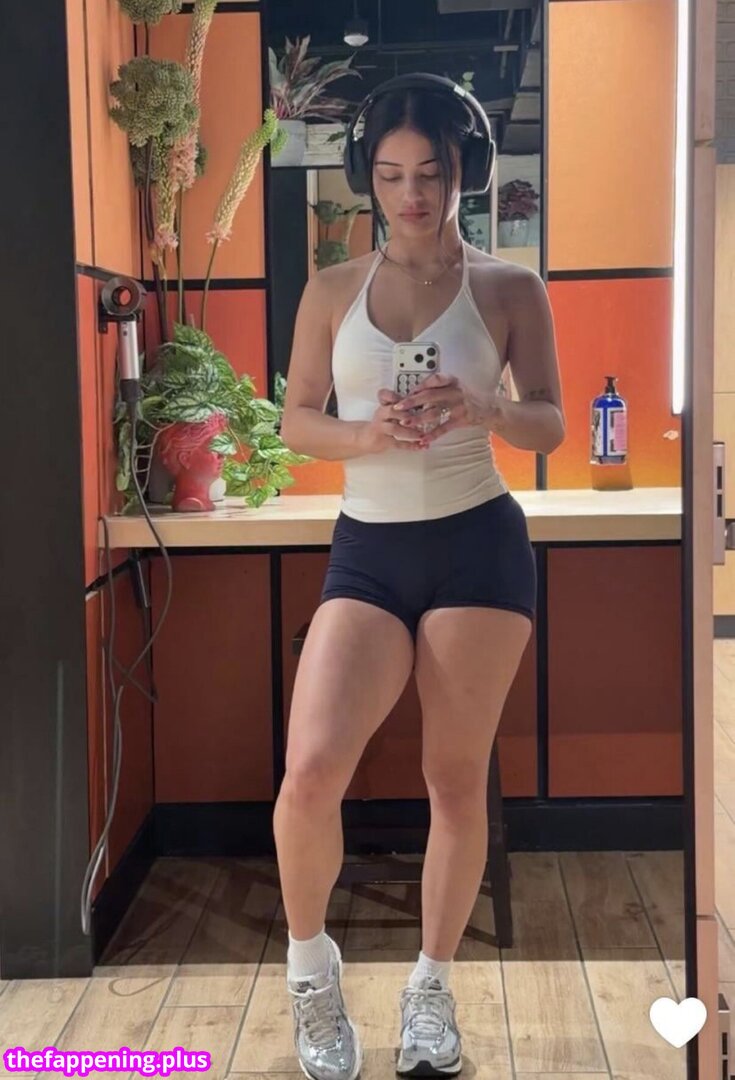 Rolyati staylor leaked private photo uncensored HD quality